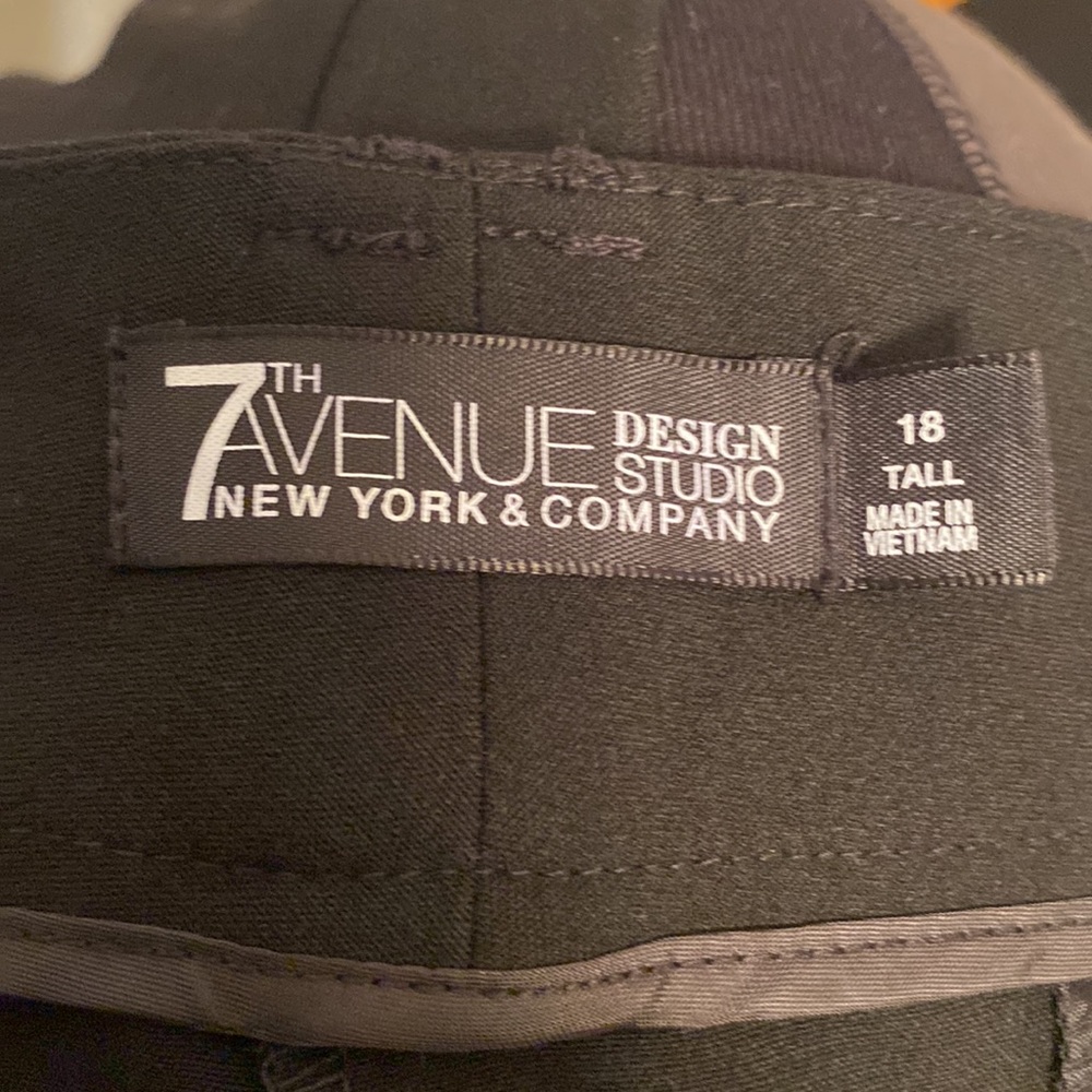 New York & Company Black Trousers…size 18 Tall - Picture 3 of 4